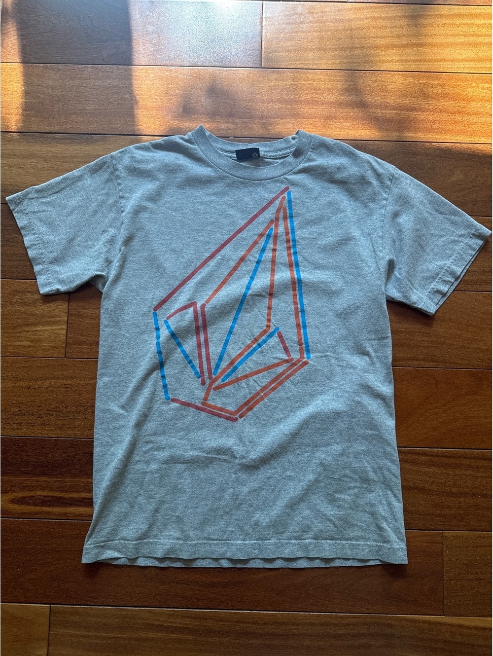 Vintage Y2K Volcom Tee M